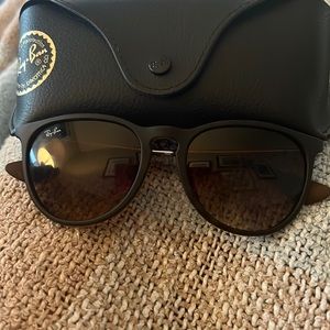 Ray-ban Erika classic sunglasses